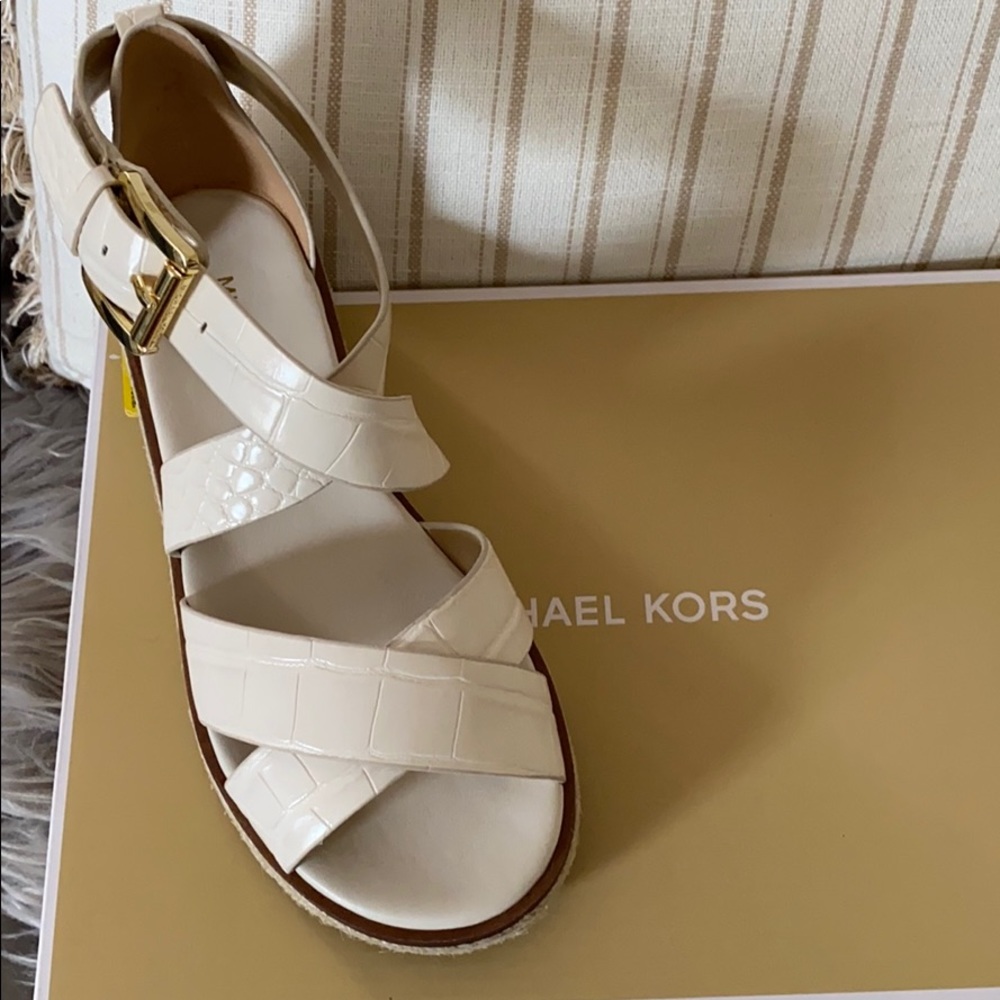 MICHAEL Michael Kors
Darby Sandals